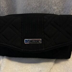 VERA BRADLEY “Classic Black” crossbody wallet. Quilted cotton, magnetic closure